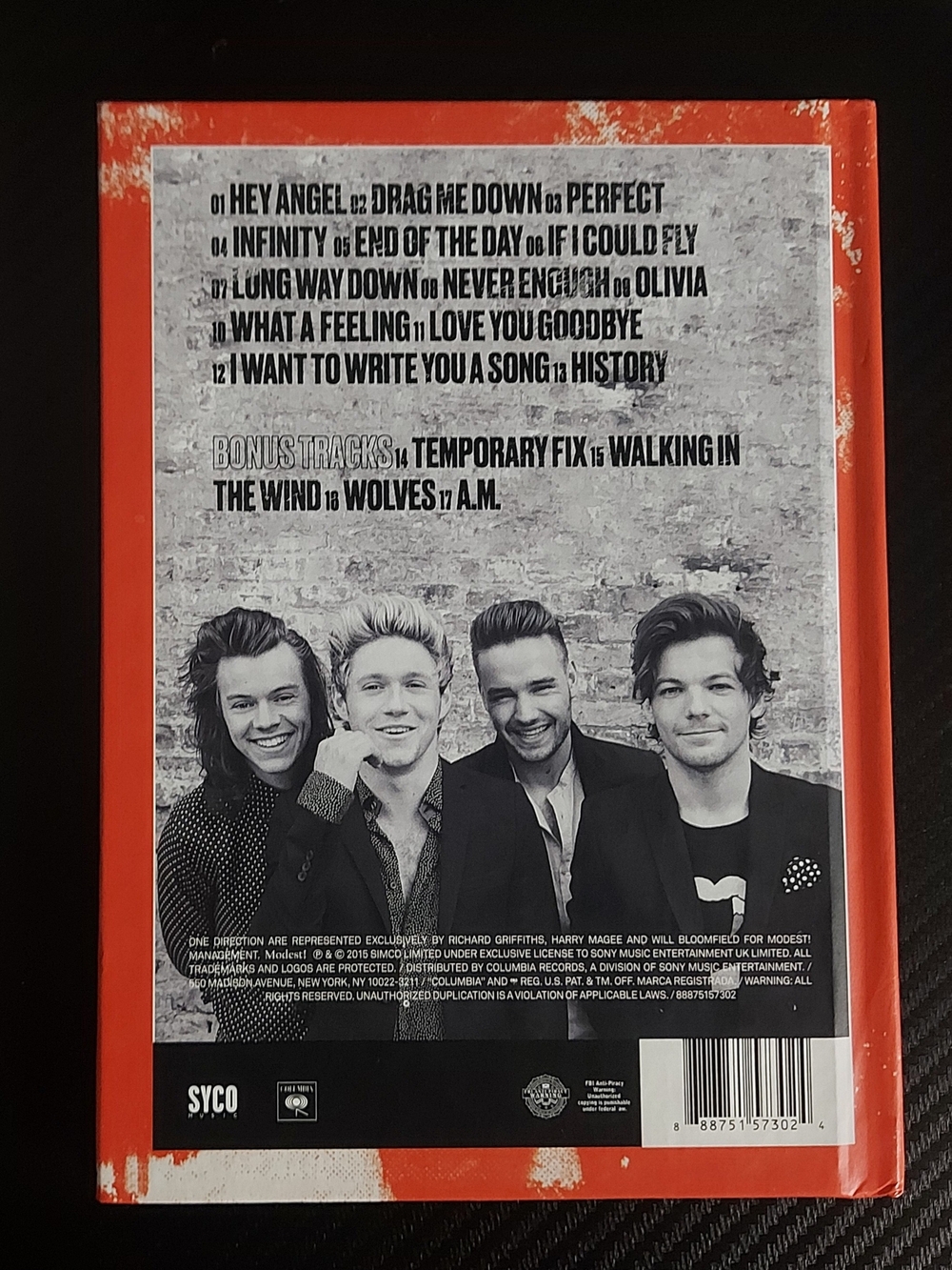 One Direction Made In The A.M. Deluxe Edition CD Book - Picture 2 of 4